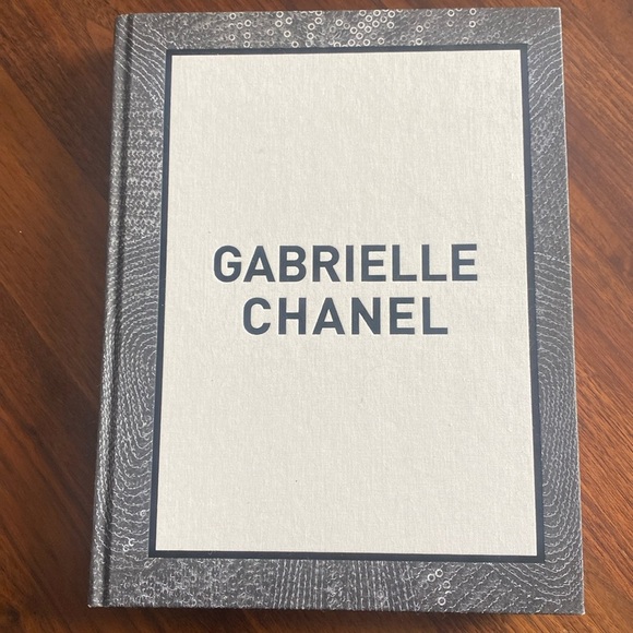 gabrielle chanel Other - GABRIELLE CHANEL - book